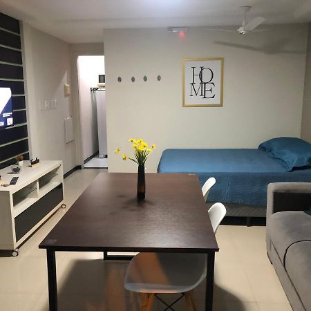 Flat Aju - Um Jeitinho Especial De Se Hospedar Em Aracaju. Uma Verdadeira Suite Master Todo Mobiliado No Capricho So Para Voce. Exterior photo